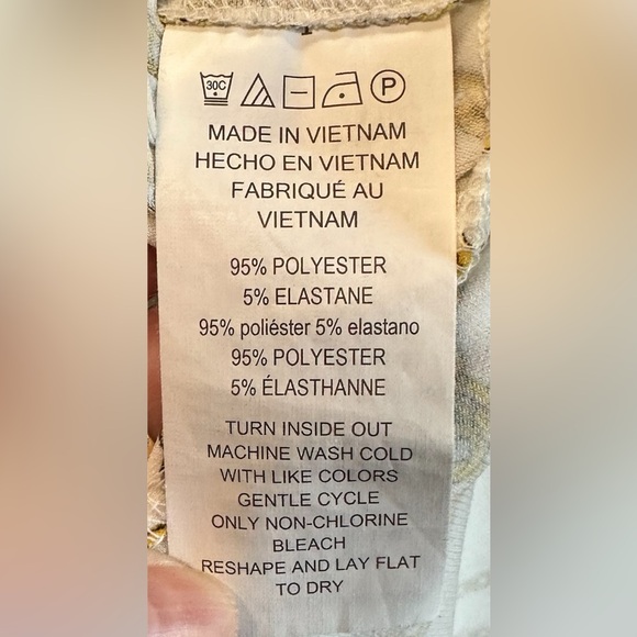 Michael Kors Women’s Chain Print Gold V Neck Blouse top Size S luxury - Picture 10 of 10